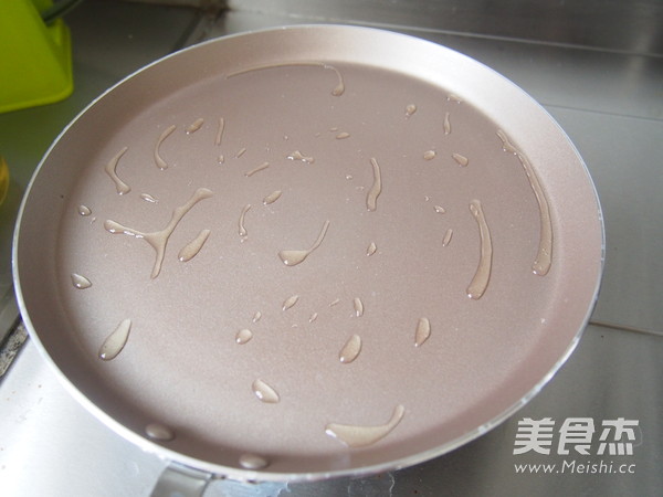 虾仁芝麻鸡蛋饼