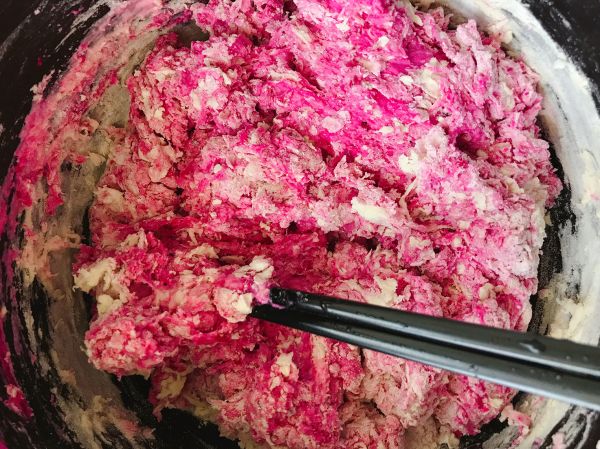 火龙果红豆馅饼