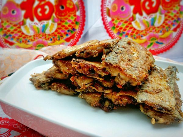 外焦里嫩不腥不腻的快手煎带鱼