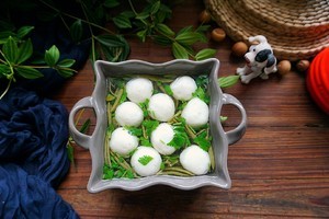 鱼圆汤里放什么好吃