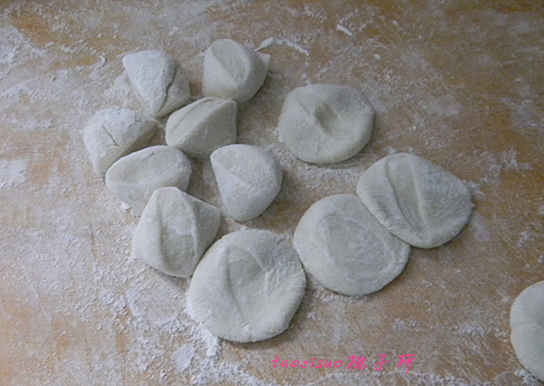 牛肉馅烫面蒸饺