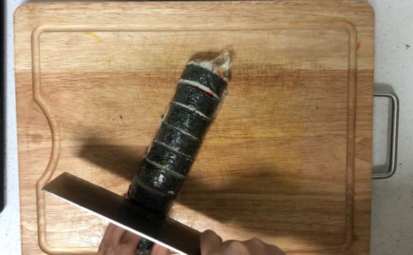 两款简单黄瓜海苔寿司卷