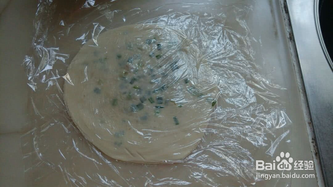 懒人快手葱油饼的做法