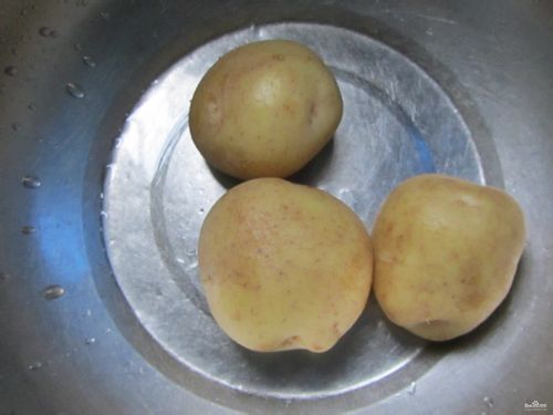 土豆脊骨汤