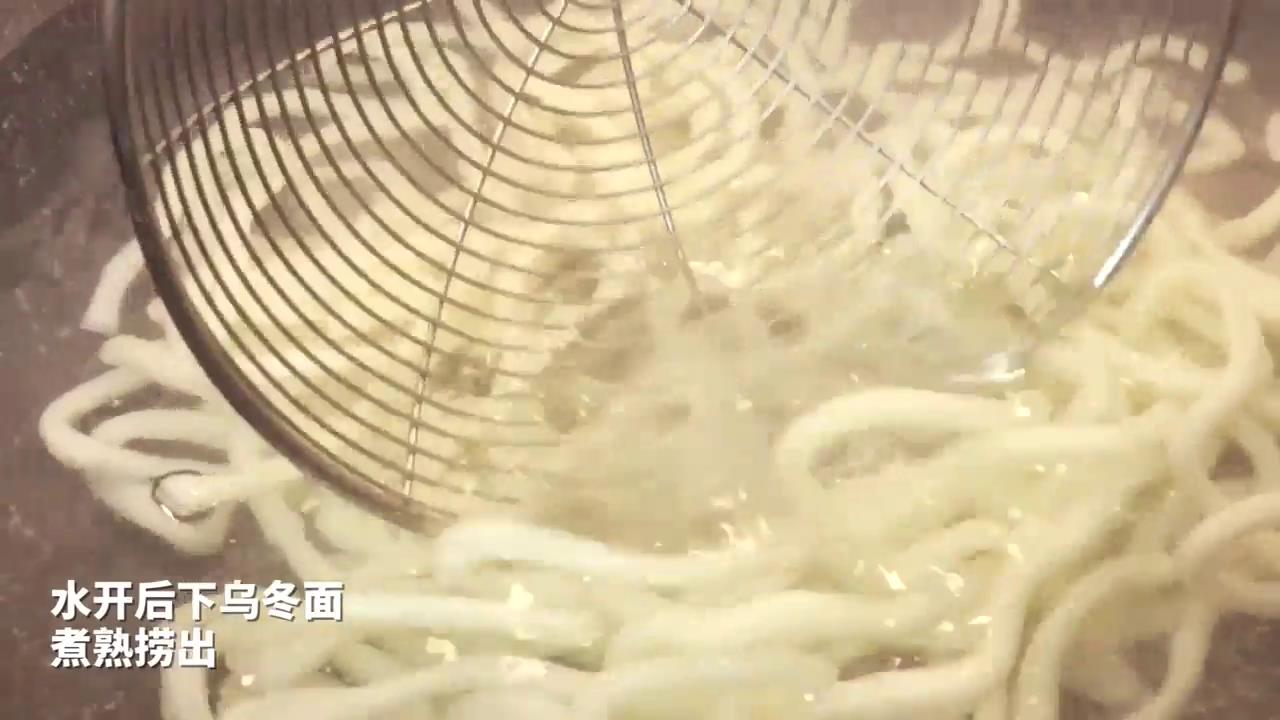 香椿炒面怎么做