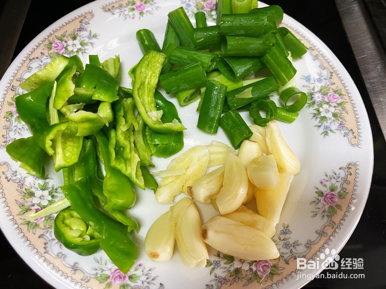 芦笋炒鸡肉的做法