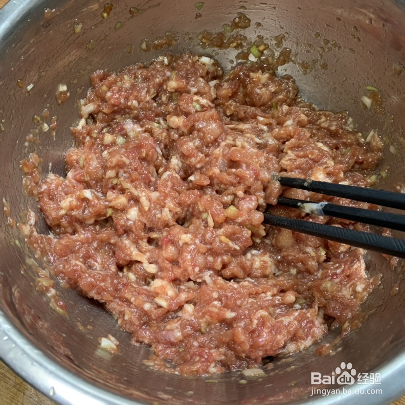 再简单不过的韭菜鲜肉虾仁水饺