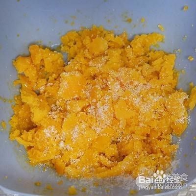 咸蛋黄炒年糕的做法