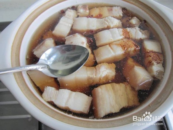 莲藕红烧肉的做法