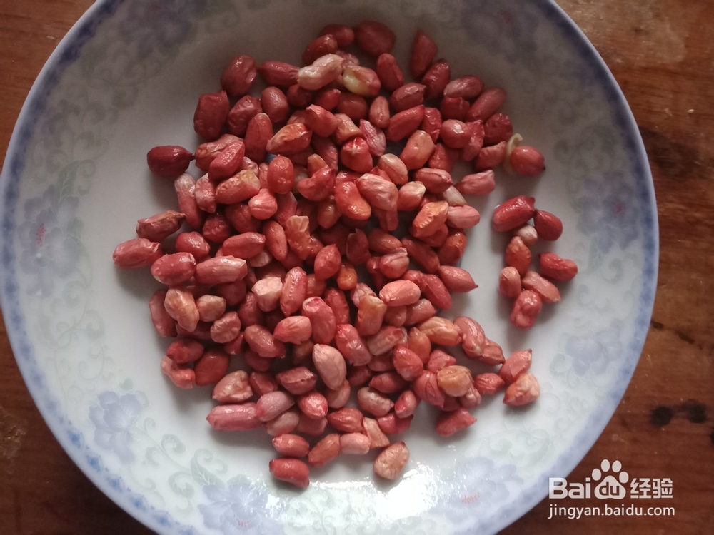 怎样淘洗花生米？