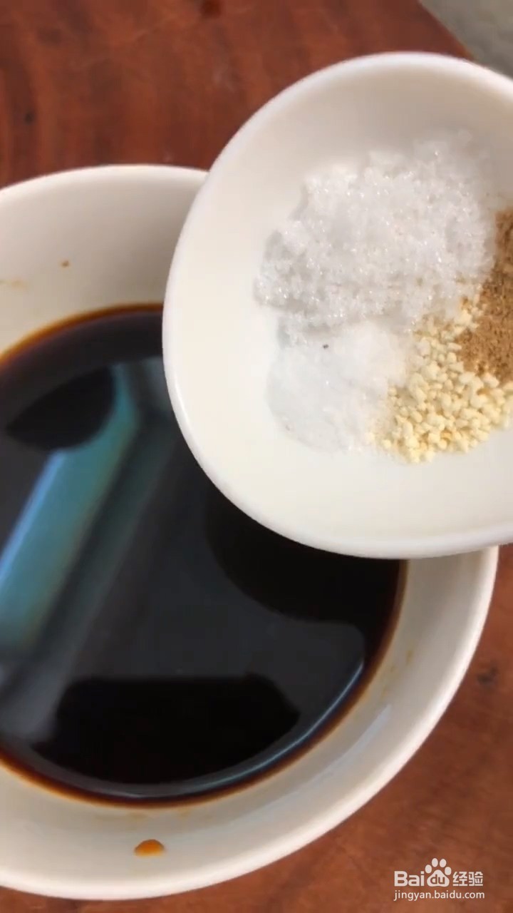 如何制作好吃的红烧鲫鱼
