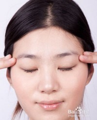 教你如何解决头发没干就睡觉头疼!