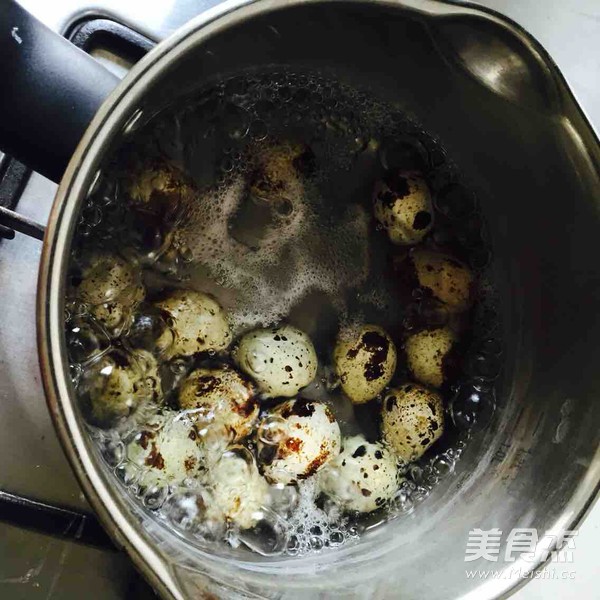 茶叶鹌鹑蛋的做法