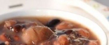 寓意岁岁平安的腊八粥