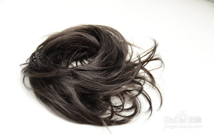 暗黑哥特风装扮如何化妆及穿着？