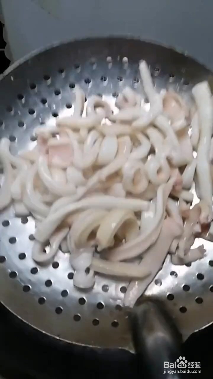 超级无敌好吃又下饭的鱿鱼炒韭菜要怎样做