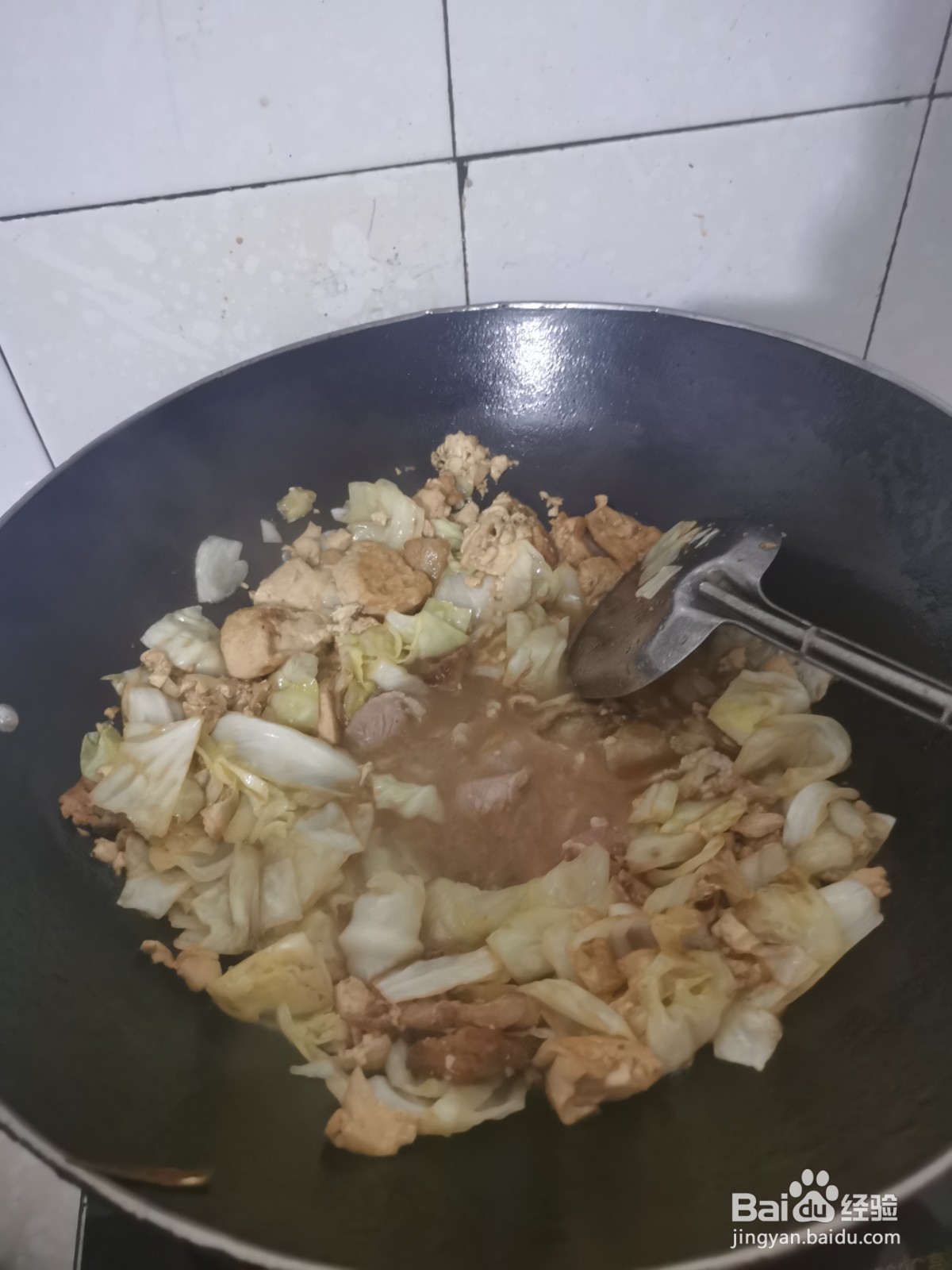 猪肉如何炒包心菜？