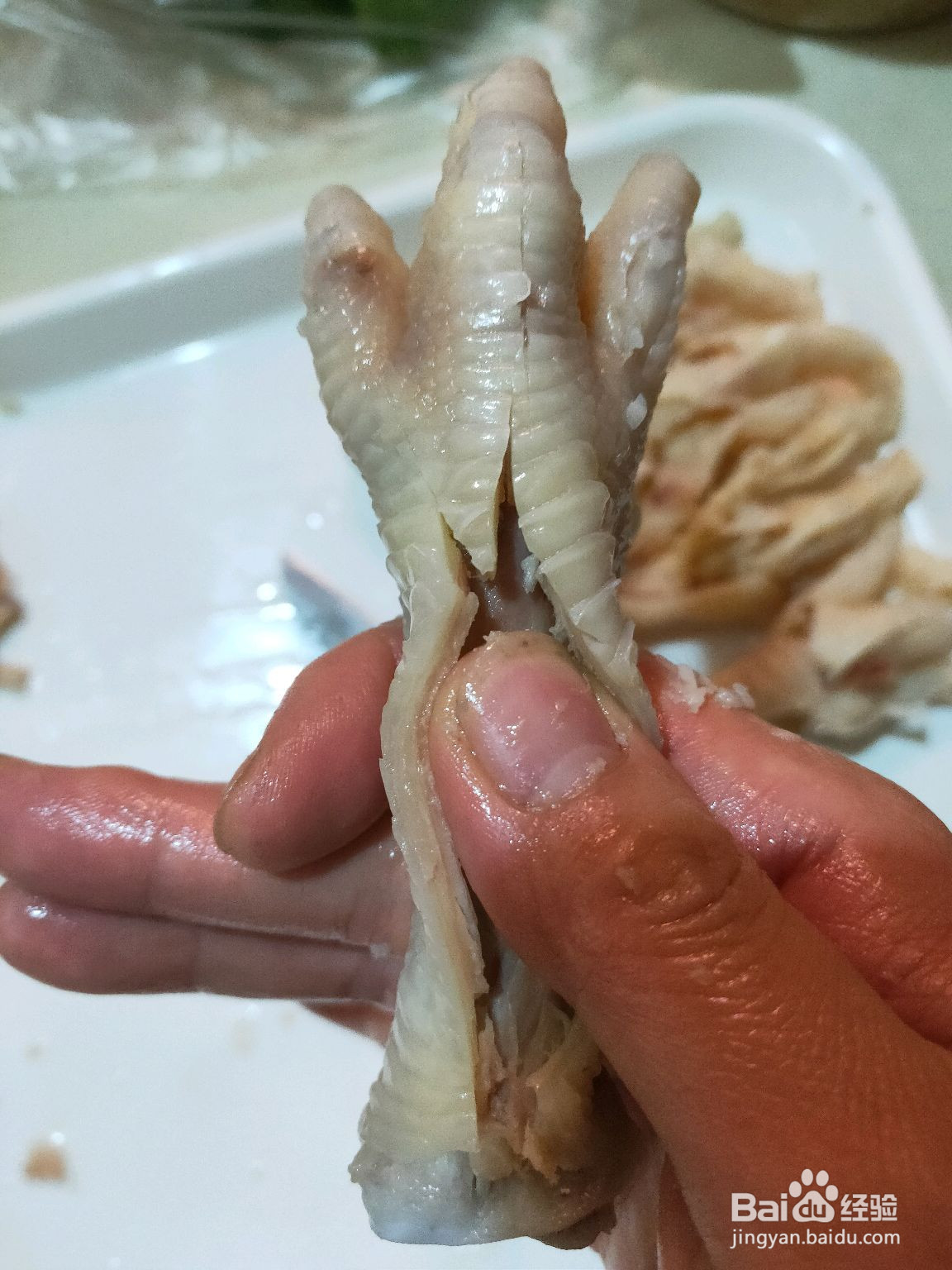 脱骨柠檬鸡爪的做法