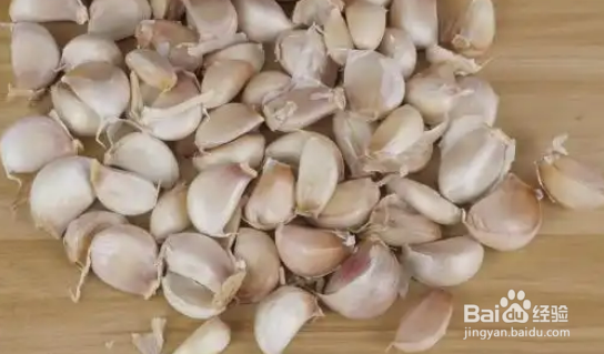 如何快速剥大蒜