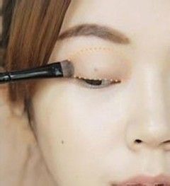 棕色系眼妆怎么画？