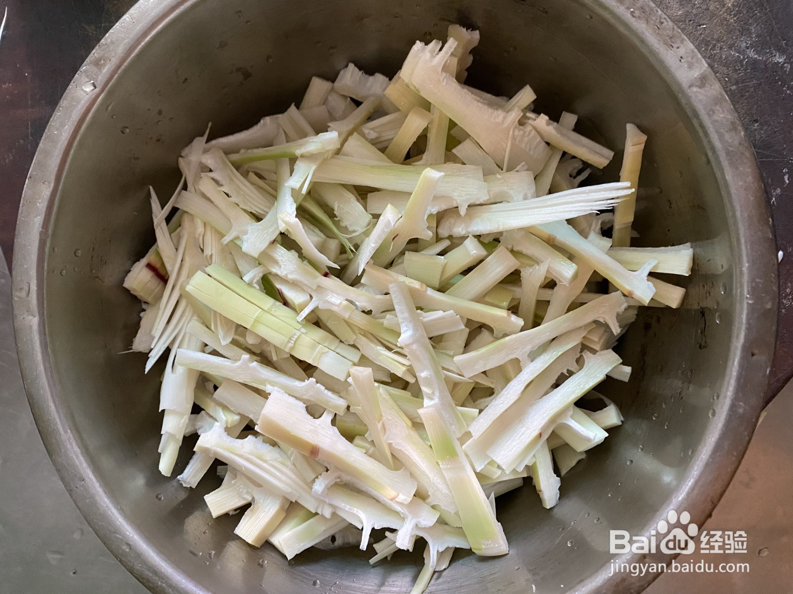 凉拌苦笋的做法