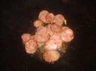 香肠炒菠菜的做法