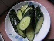 家常紫苏炒黄瓜（紫苏炒黄瓜的做法窍门）[图]