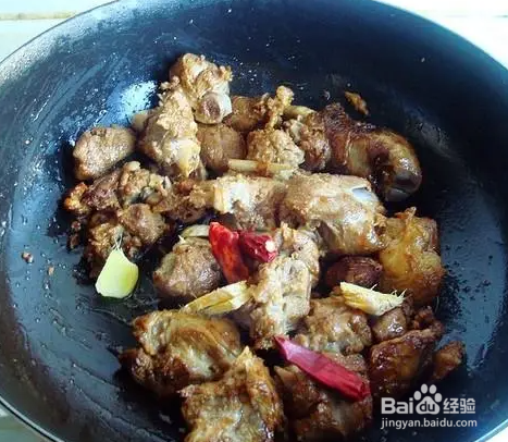 如何做砂锅炖羊肉