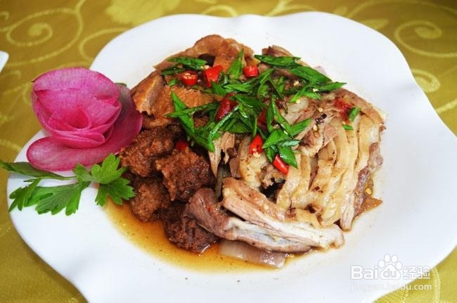 巴里坤羊肉焖饼子做法