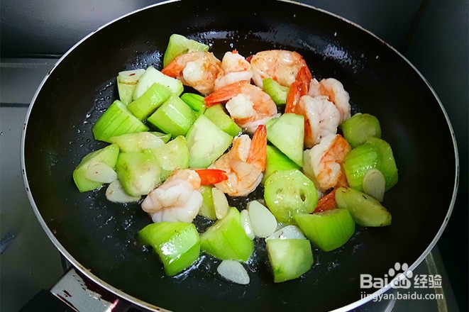 鲜美丝瓜炒虾仁