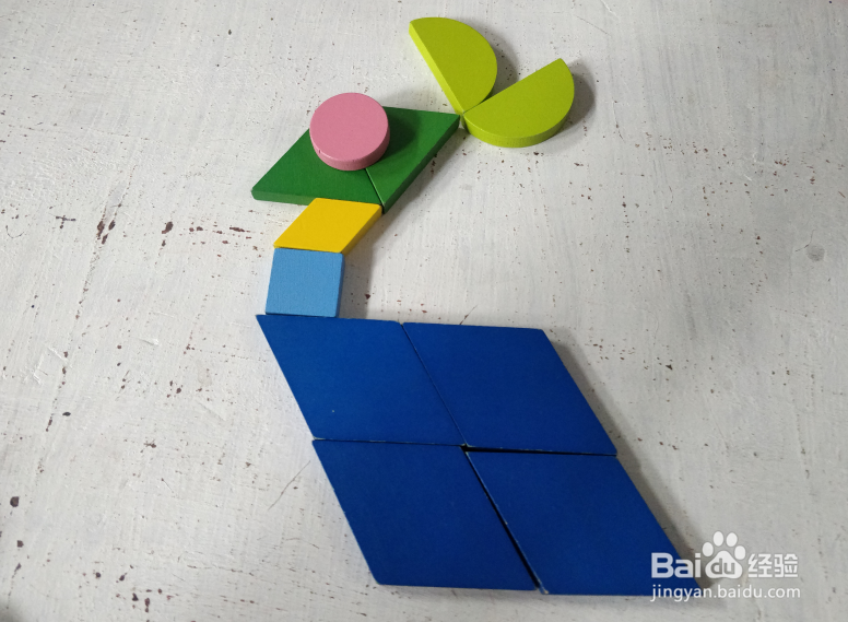 用智力拼板怎样拼一只羊驼?