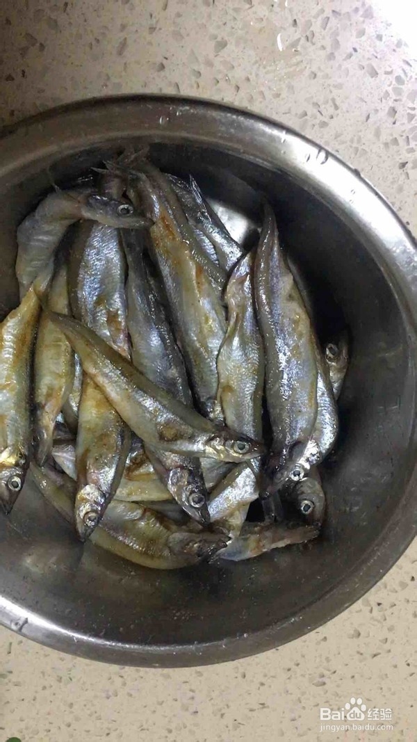 香酥多春鱼做法