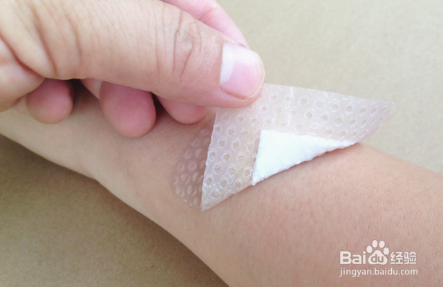 泡沫敷贴的使用方法