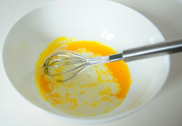 戚风栗蓉蛋糕卷