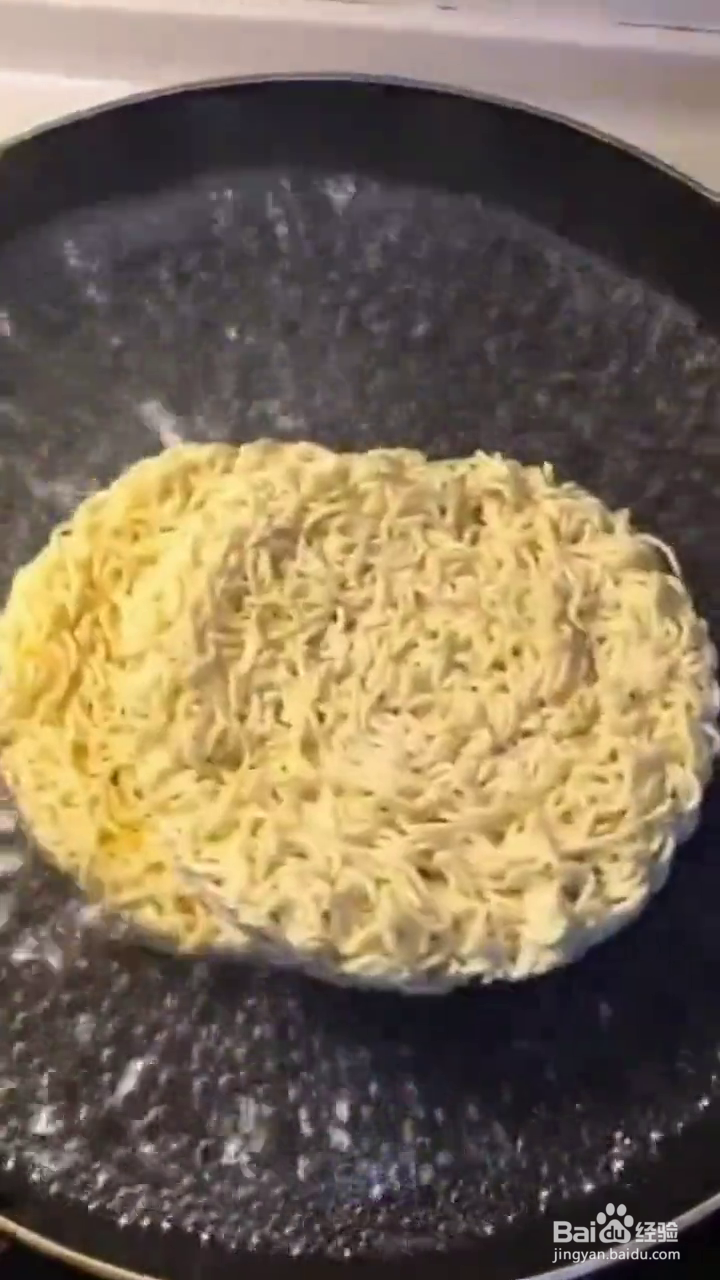 如何制作好吃的酱香方便面饼