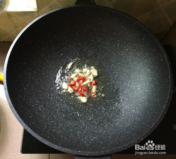 教你做酱爆黄豆芽