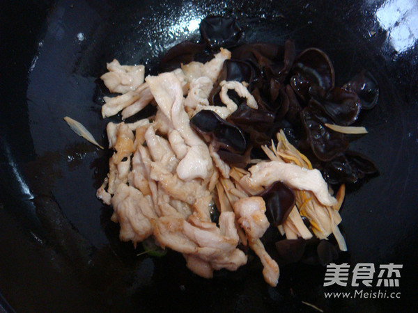 饭店热门菜｜醋溜木须鸡片