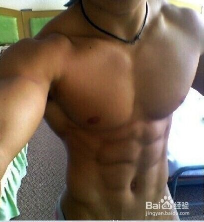 在家如何锻炼腹肌，如何快速练出发达腹肌