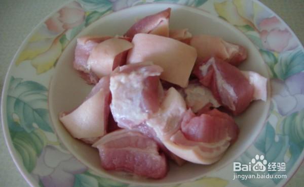 教你做美味的双色萝卜红烧肉