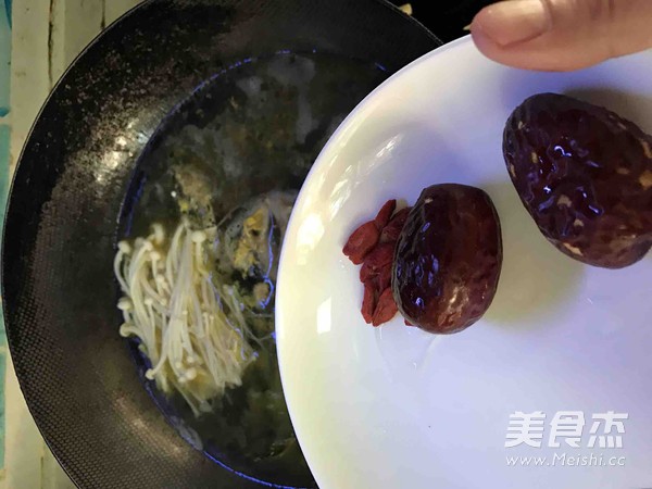 昂刺鱼豆腐汤
