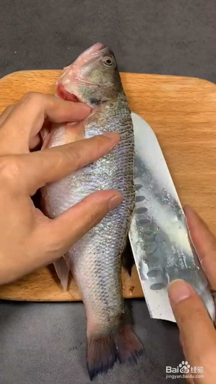 如何制作清蒸鲈鱼