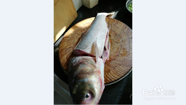 红烧鱼块不用油煎的方法