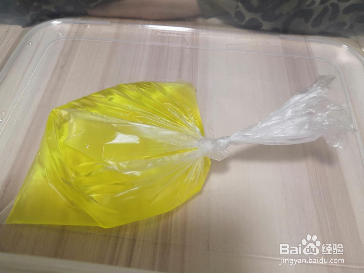如何做神奇的水袋小实验