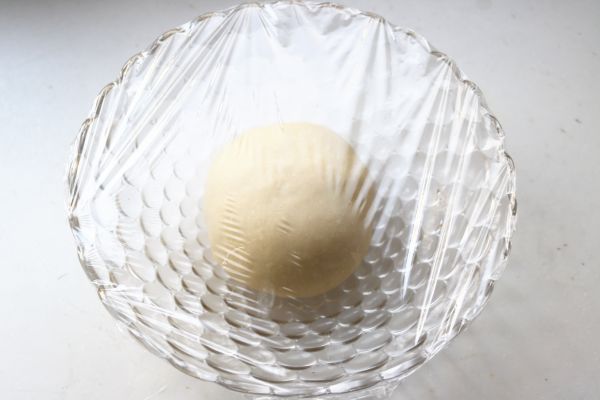 香肠沙拉玫瑰花面包