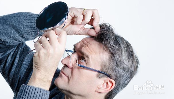 白发是怎样引起的,出现白发的原因有哪些 ?