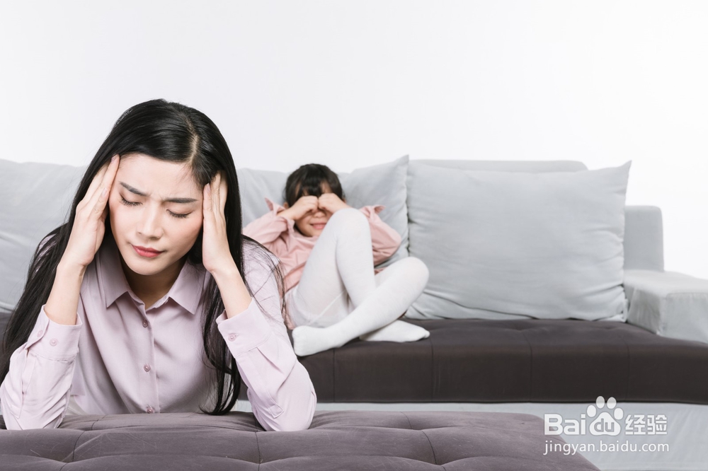 当孩子发脾气时父母怎么办？