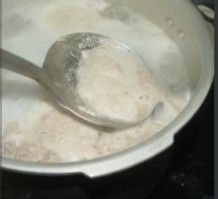 女人对付秋燥要喝一碗汤——枸杞薏米排骨汤