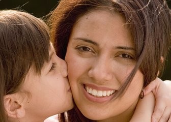 家长应该怎样跟处在青春期的孩子相处？