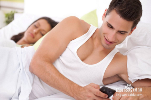 蹭伤豪车丈夫离婚!夫妻这样做,还不如快离婚