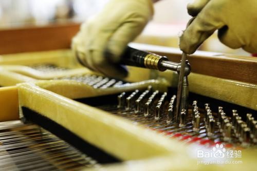 钢琴怎样调音